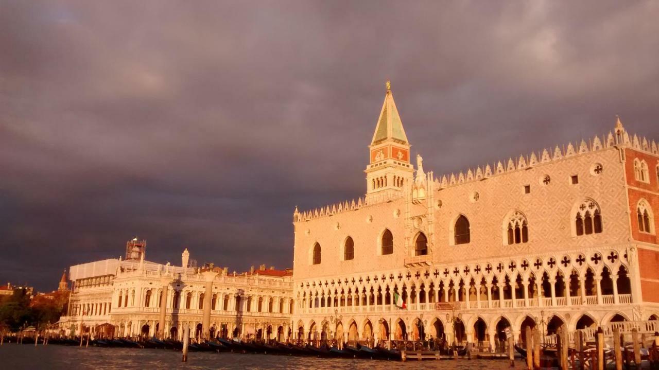 Ca' Giulia - Biennale - Free Wifi Fiber Apartment Venice Luaran gambar